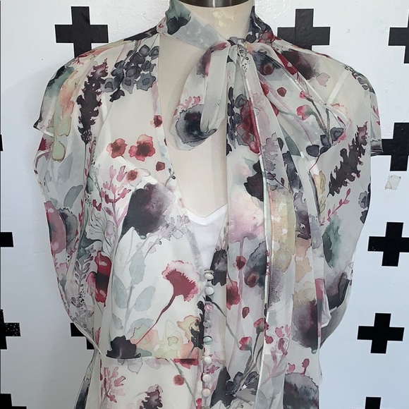 Haute Hippie floral dress with neck tie - Picture 2 of 11
